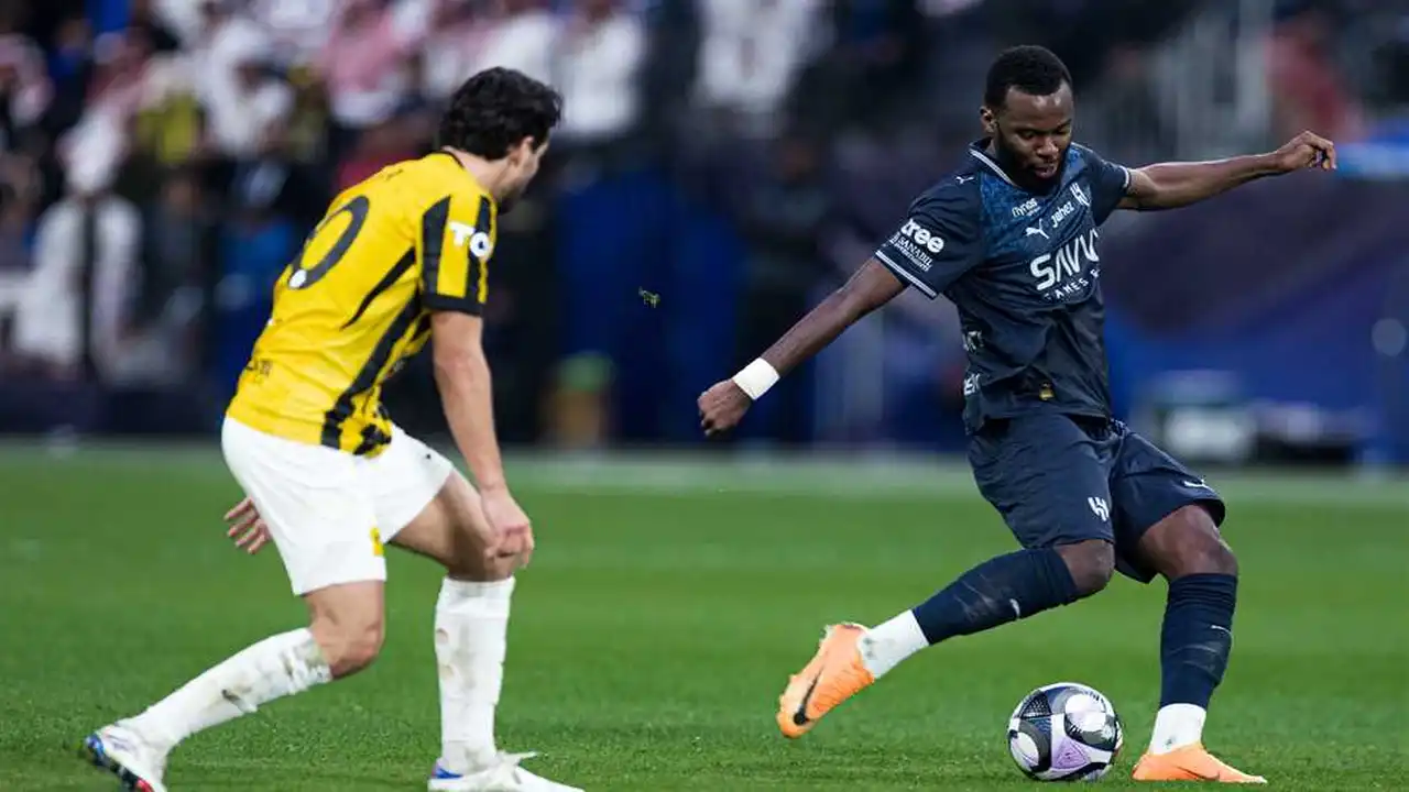 صدارة مفقودة.. تعادل الهلال والاتحاد يمنح النصر قمة الدوري السعودي بانتهاء الجولة 23